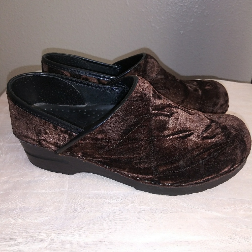 Dansko Clog Shoes Fall Fashion